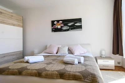 Apartments Luce & Toma - One bedroom Apartmen...