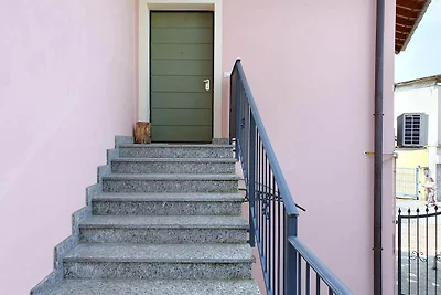 Appartement in Luino met gedeeld zwembad