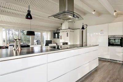 16 Personen Ferienhaus in Humble