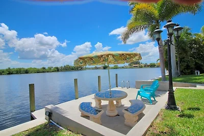 Villa en Cape Coral con piscina