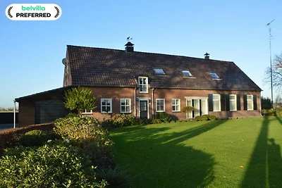 Bauernhaus in Elsendorp nahe Waldwegen