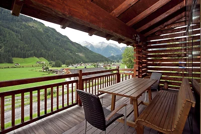 Luxuriöses Chalet mit Sauna in Königsleiten