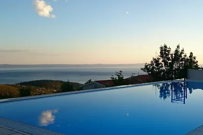 Ferienhaus in Makarska mit Schwimmbecken