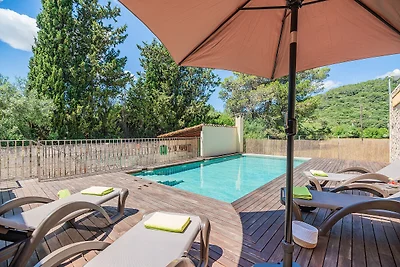 Landelijke Mallorcaanse landvilla met zwembad