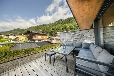Moderne Wohnung mit Balkon und Zugang zur...