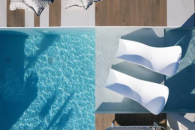 Group Beachside stay in Skaleta