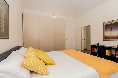Wohnung in Torino mit Balkon und Parken