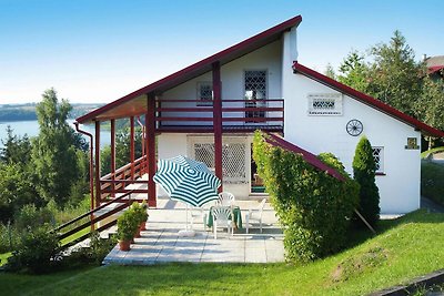 Schönes Ferienhaus in Zawory mit Terrasse-ehe...