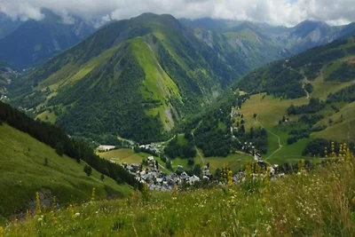 Appartement in Les Sybellen met hellingen