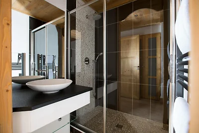 Apartment with Great Terrace near Piste &...