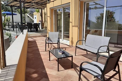 Bella casa vacanze con vista mare