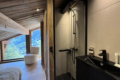 Chalet in Les Gets mit Jacuzzi & Blick