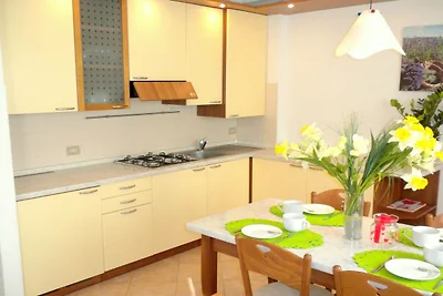 Schönes Appartement mit Garten und Kamin