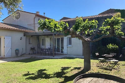 Pittoresca villa con piscina
