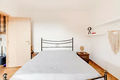 Mit privatem Garten und Klimaanlage