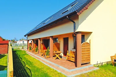 Zweistöckige Ferienhäuser in Strandnähe