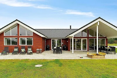 18 Personen Ferienhaus in Grenaa