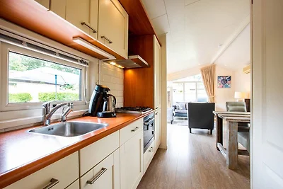 Verzorgd chalet met vaatwasser, in Noordwijk