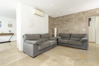 Premium Villa mit Balkon