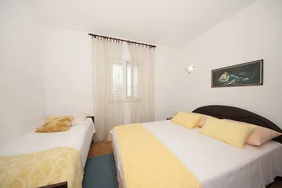 Apartments Fortuna - Comfort One Bedroom Apar...