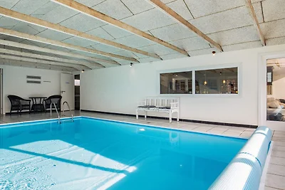 Luxuriöses Refugium mit Pool