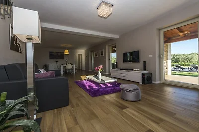 Villa in Porec mit Schwimmbecken