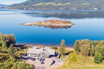 8 Personen Ferienhaus in TORVIKBUKT