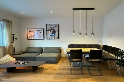 Lucy’s Studio Apartment