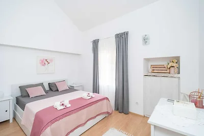 Holiday Home Majkovi - Three Bedroom Holiday ...