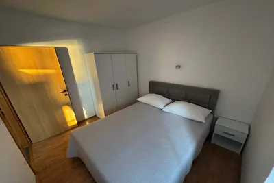 Gut gelegene Wohnung in Rogoznica