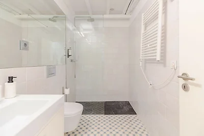 Central Porto with comfort & convenience