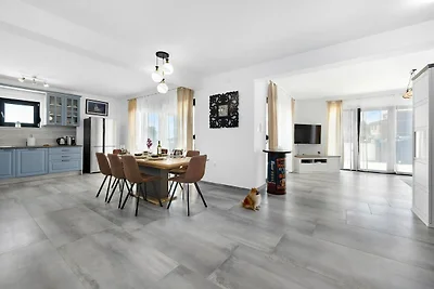 4 Schlafzimmer Villa in Krnica