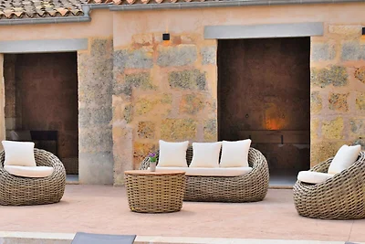 Haus in Llubá mit entspannendem Außenbereich