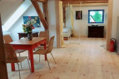 2 mit großem Garten, Spielplatz und Pool