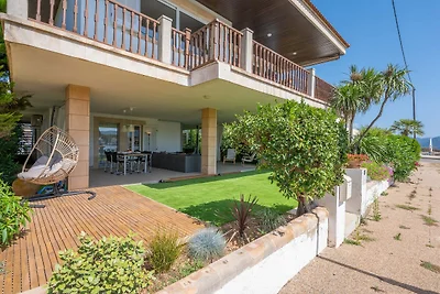 Tarida - Apartment In Marina Manresa.