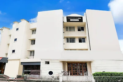 Super Townhouse Oak Vashi