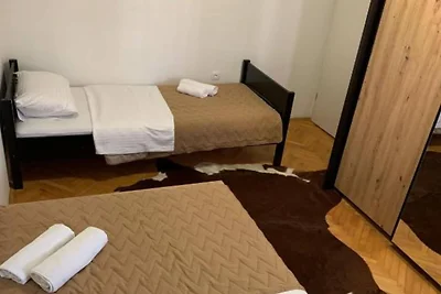 Luxury Apartment Ivo  with Jacuzzi near the b...