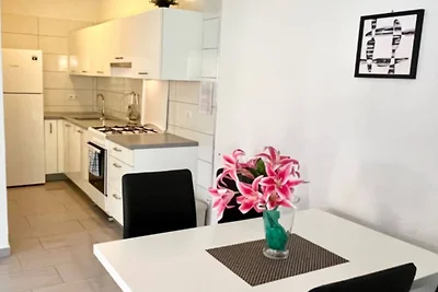 Paradise Apartments-Apartman with sea view an...