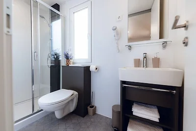 Tasha Premium Mobile Home with Terrace and Ho...
