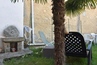 Gemütliches Ferienhaus mit Garten in Trarego...