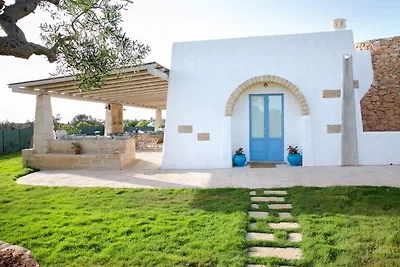 Prestige pool trullo