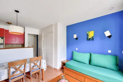 Haus in Monflanquin am See mit Pool