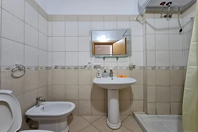 H�bsche Wohnung der Nהhe des Strandes Uji...
