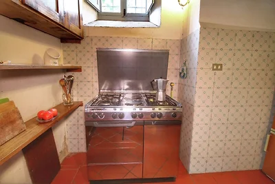 Bauernhaus mit Gemeinschaftspool in Rufina