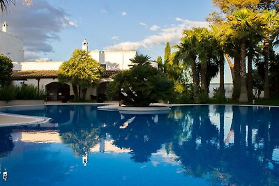 Spaziosa Casa Vacanze a Massafra con Piscina...