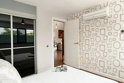 Zentraler Bungalow mit Gemeinschaftspool in...