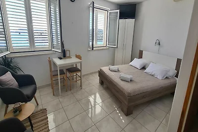 Apartments Matea - Studio with Sea View (2 Ad...
