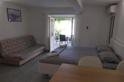 Comfort Apartments Lumbarda - TwoBedroom Apar...