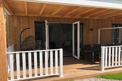 Geräumige Lodge mit Veranda in Zoutelande