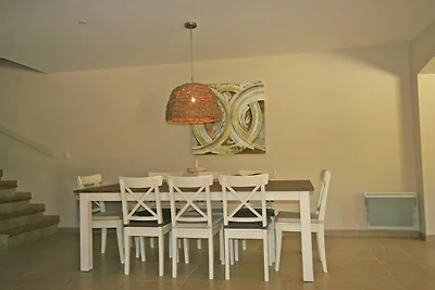 Eigentijdse villa met zwembad